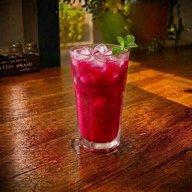 Dragon Fruit & Elderberry 16oz.