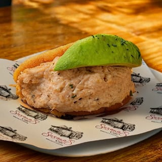 Arepa Chicken & Avocado