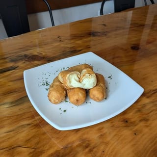 Tequeños with Cheese (5 units)
